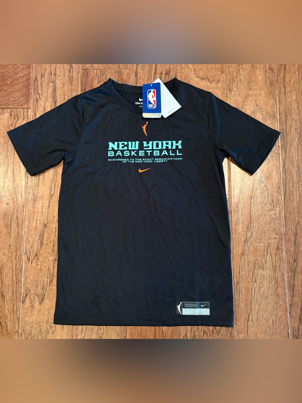 NWT New York Liberty Nike Black Legend Shirt Sleeve T-shirt Kids Size M(10-12)